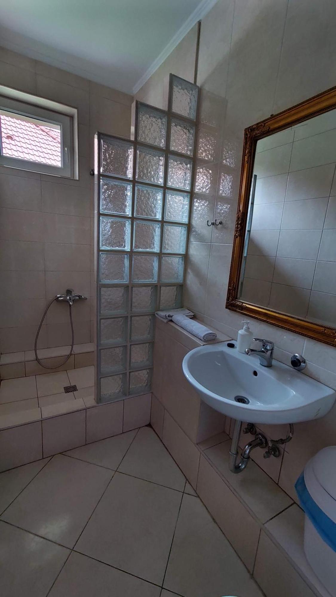 Aquacentrum Hajdúszoboszló Pokoj fotografie
